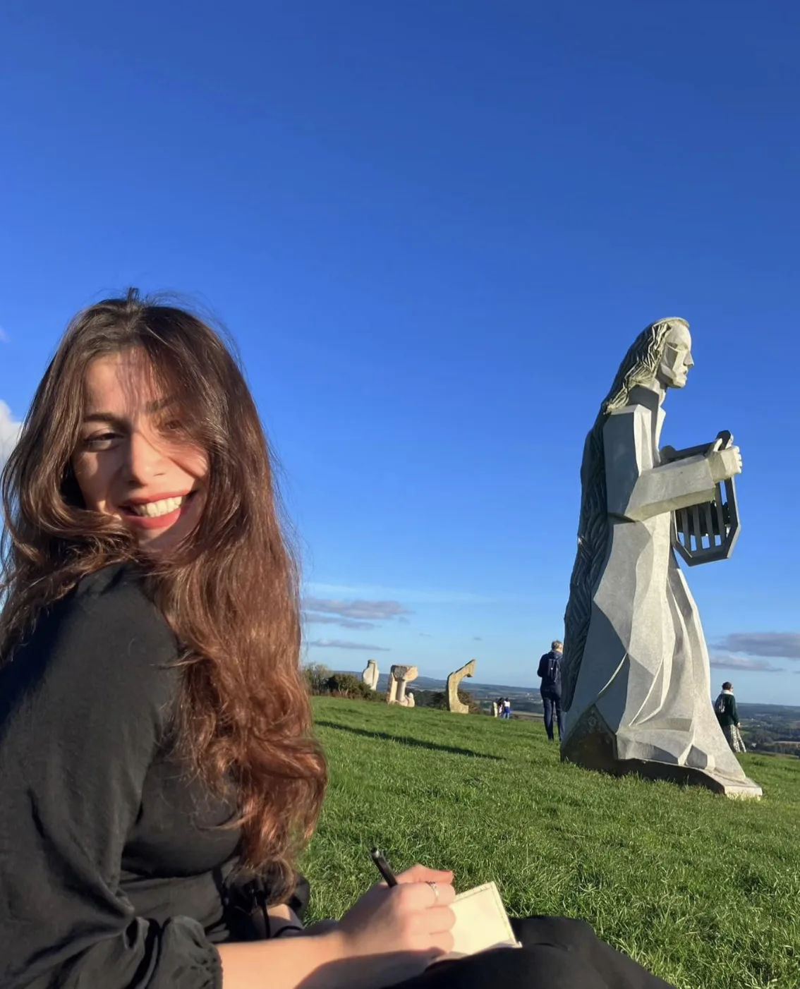 Nino Minashvili, artiste peintre — Artistocratie